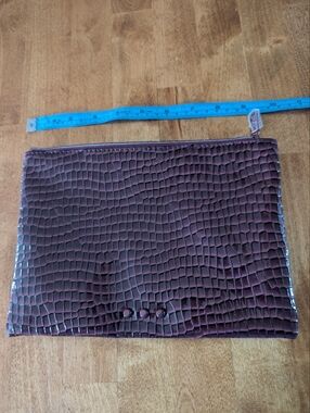 ghd Croc-Embossed Cosmetic Bag in Deep Plum